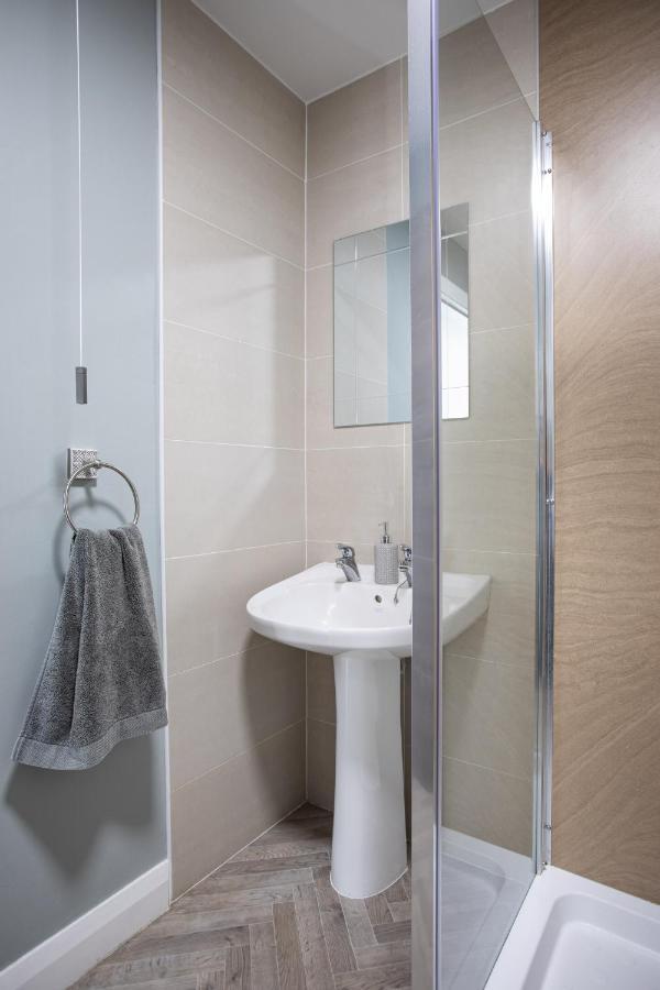New Lisburn Road Apartment - Free Parking Belfast Esterno foto